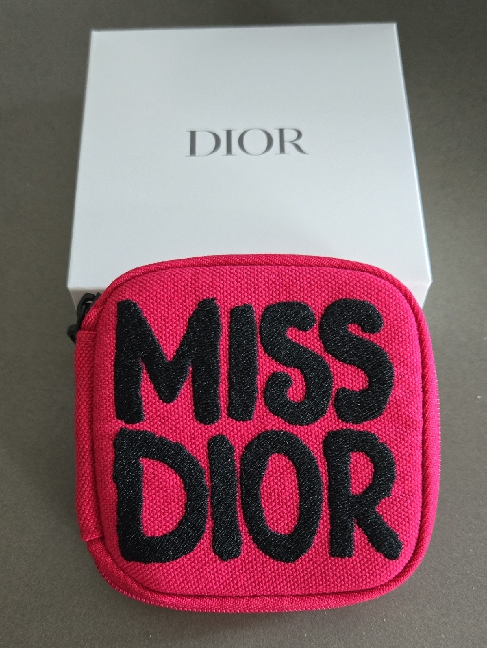 New In Box DIOR Miss Dior Zipper Case Pink Miss Dior Pouch Compact zipper Case